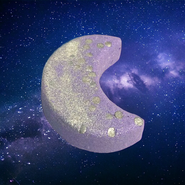 Sweet Dreams Moon Foaming Bath Bomb – Lavender &amp; Palo Santo